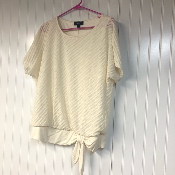 AGB Cream Textured Lace Top with Tie Detail Short Sleeve XL Fairy Cottage - Picture 2 of 4